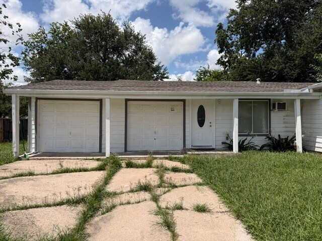 Building Photo - 5103 Willow Glen Dr