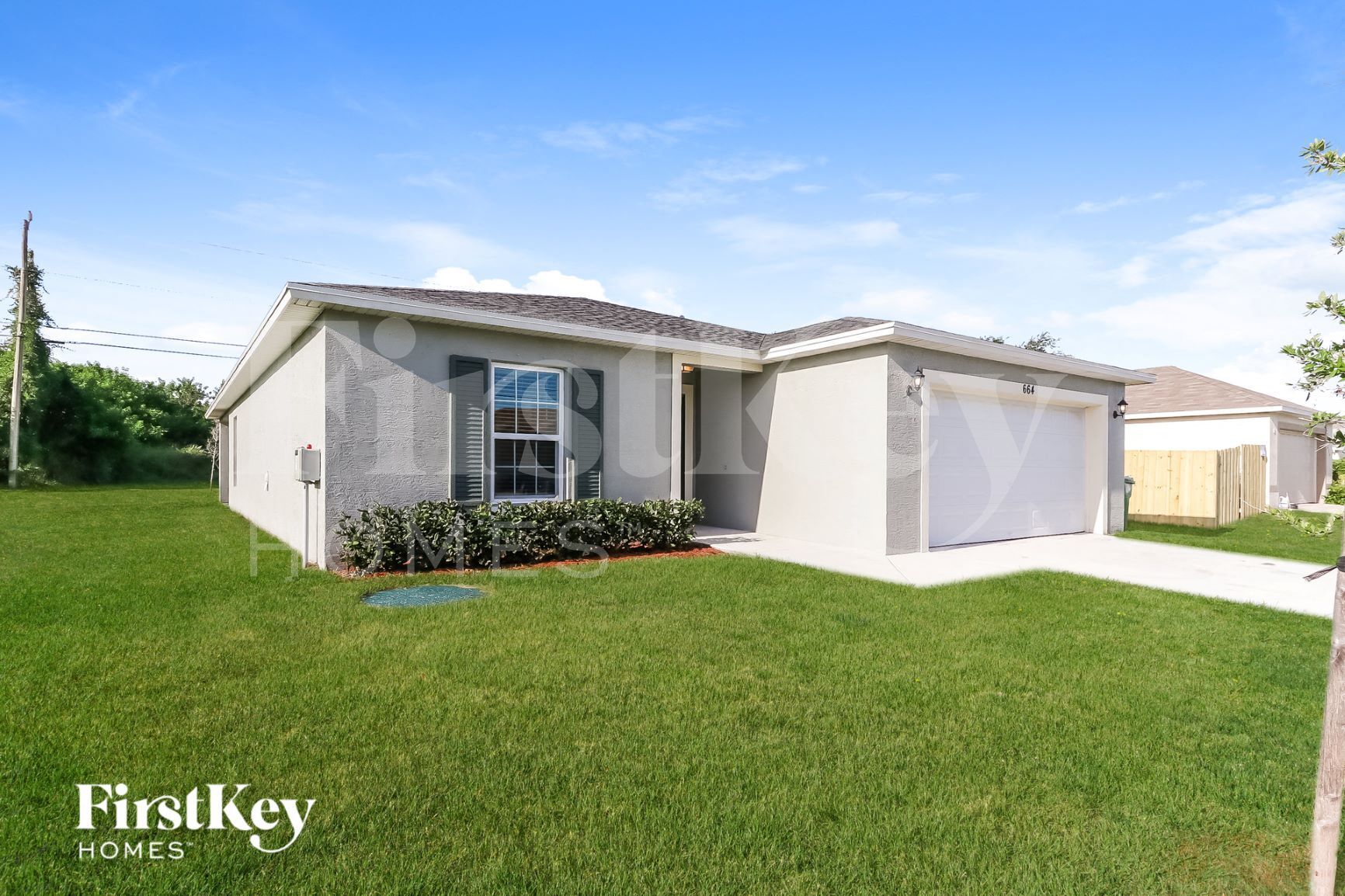 Building Photo - 664 SW Backert Ave