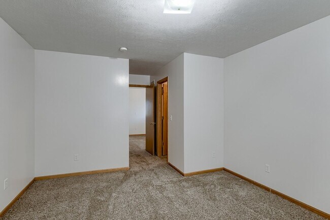 Building Photo - 7261-7265 Dorchester