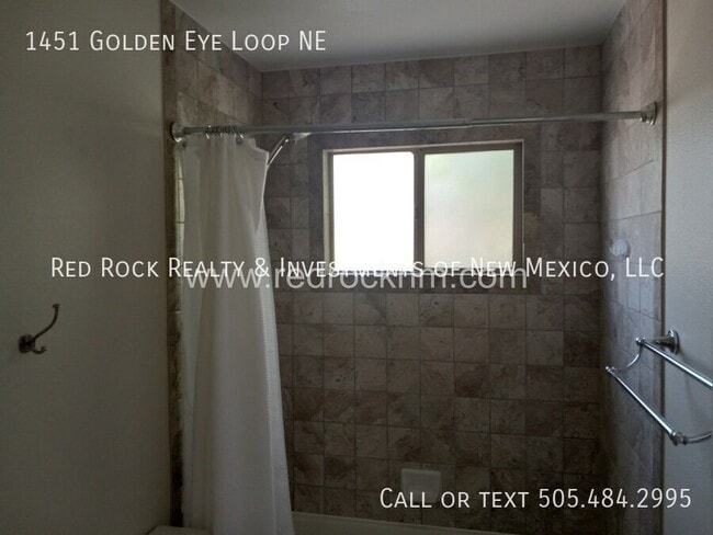 Building Photo - 1451 Golden Eye Loop NE
