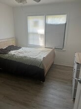 Building Photo - 813 N Lee St