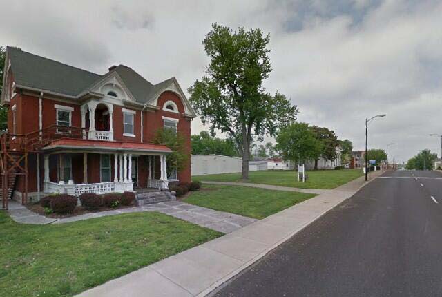 Building Photo - Maple Grove Living Places