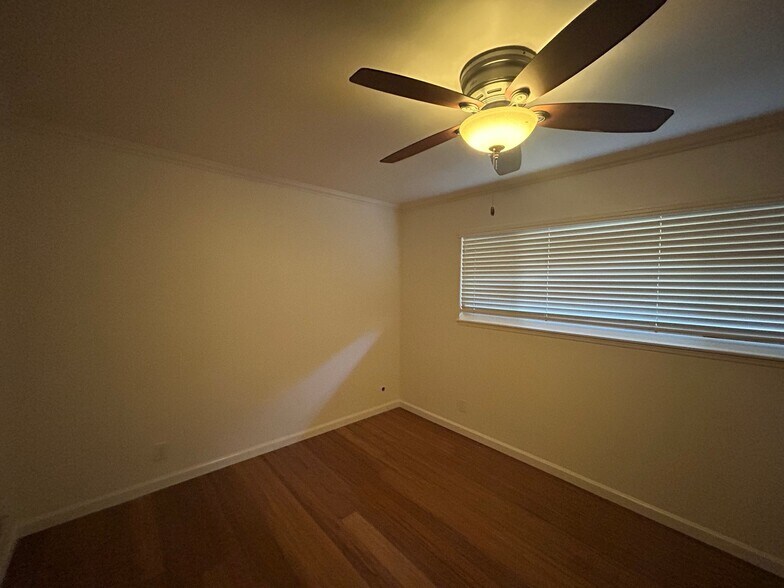 Building Photo - 1916 Felice Dr