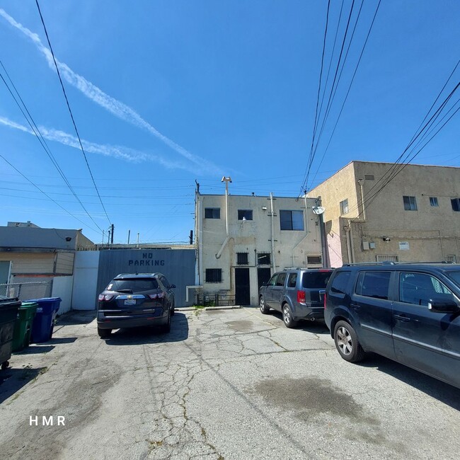 Building Photo - 4604 Durfee Ave