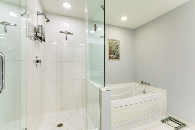 Building Photo - 2942 Frierson St