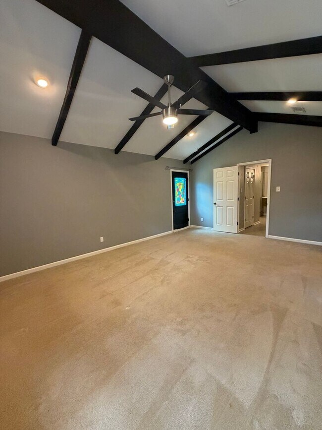 Building Photo - 1101 Silverwood Cove