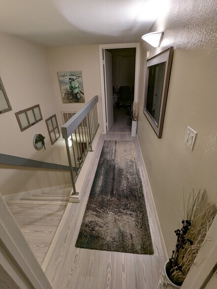 Building Photo - 7910 E Thomas Rd