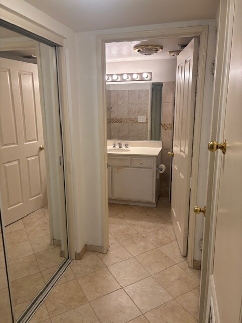 Building Photo - 4501 Cedros Ave
