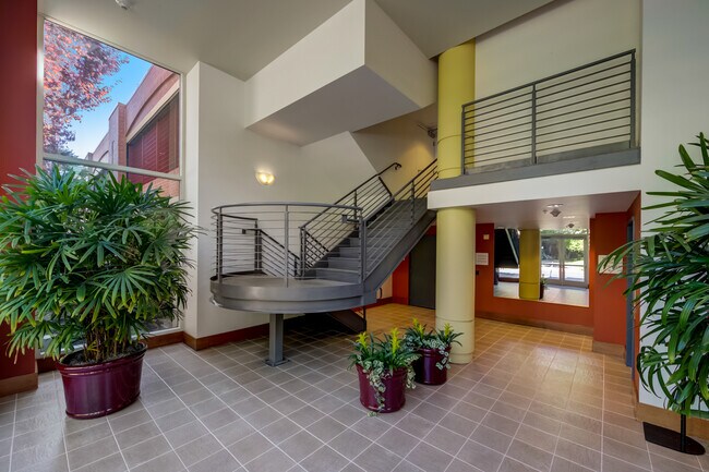 Building Photo - 5855 Horton St