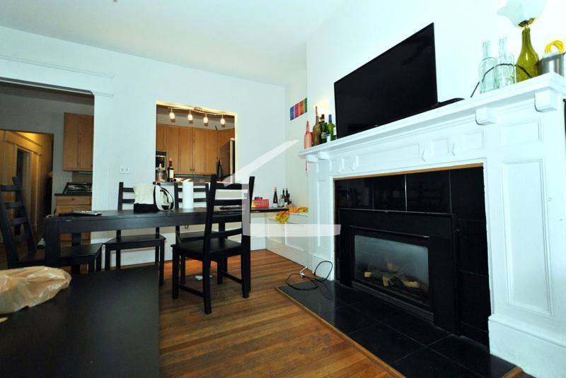 Building Photo - 8 Saint Lukes Rd