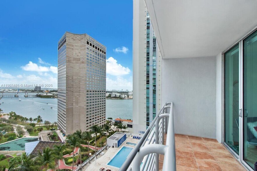 Building Photo - 325 S Biscayne Blvd