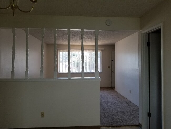 Building Photo - 1112 SW 5th St