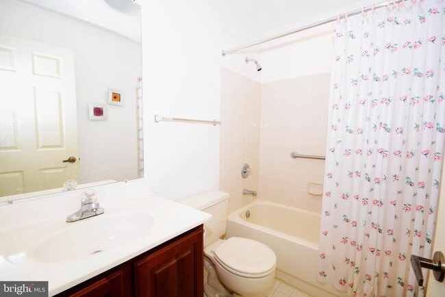 Building Photo - 928 Beacon Way