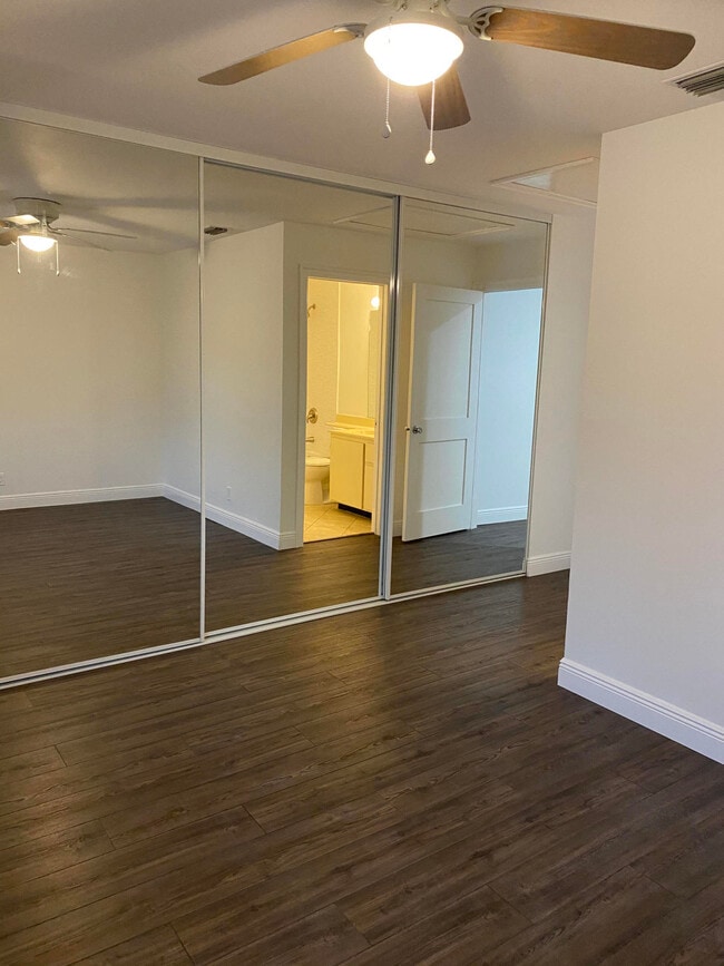 Building Photo - 6183 Riverwalk Ln