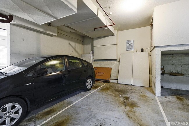 parking with storage unit (located in top right) - 1800 Turk St