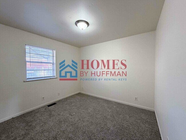 Building Photo - Two Bedroom Duplex | New Flooring
