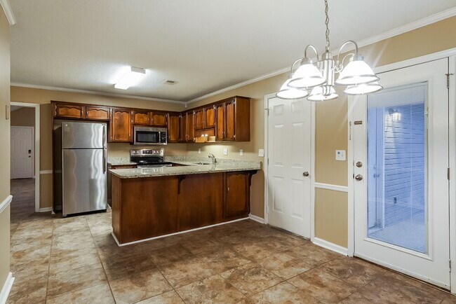 Building Photo - 511 Laurel Woods Trail