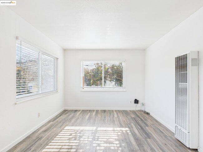 Building Photo - 3807 Opal St