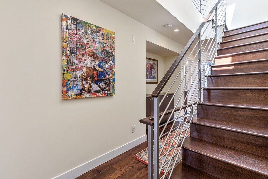 Fun Art - 1819 Irving St