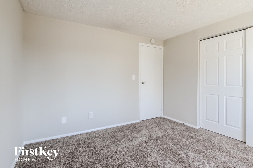 Building Photo - 6719 Cordova Dr