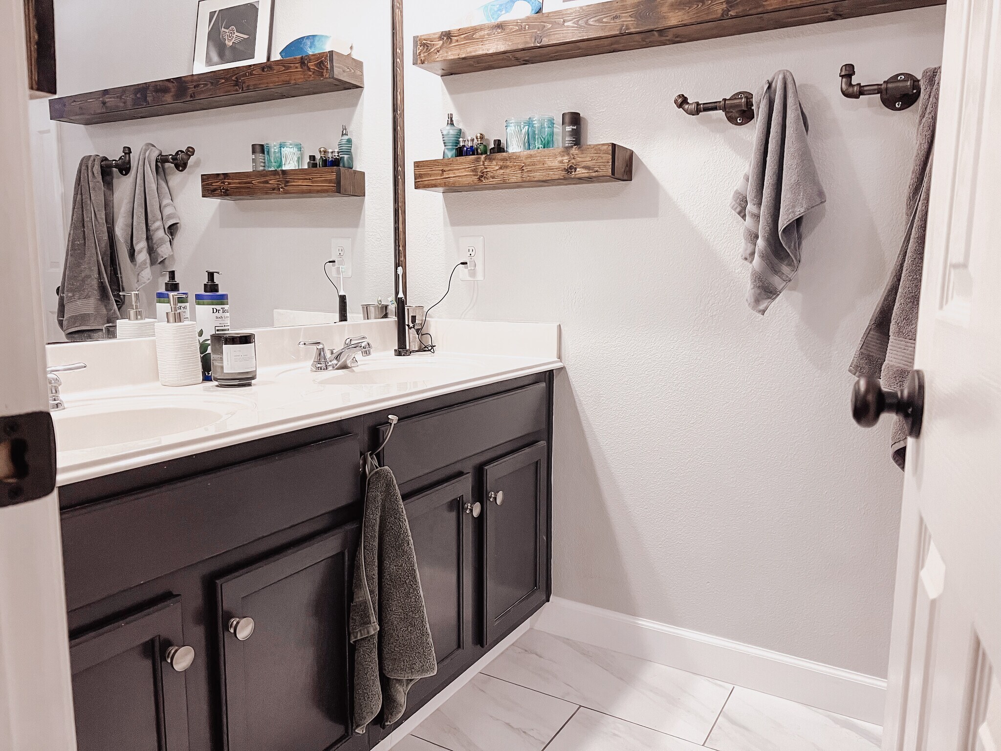 Building Photo - 1907 E 19th St