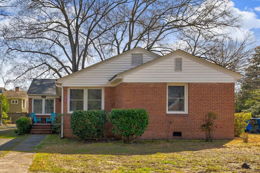 Building Photo - 814 N Buchanan Blvd