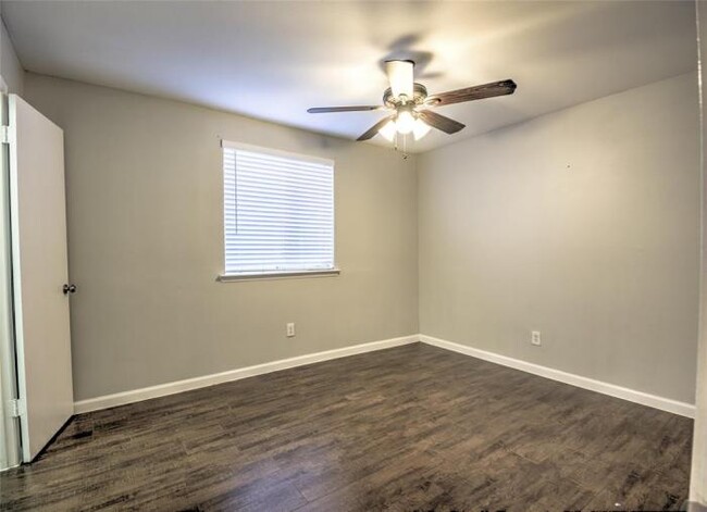 Building Photo - 1 bedroom in Dallas TX 75206