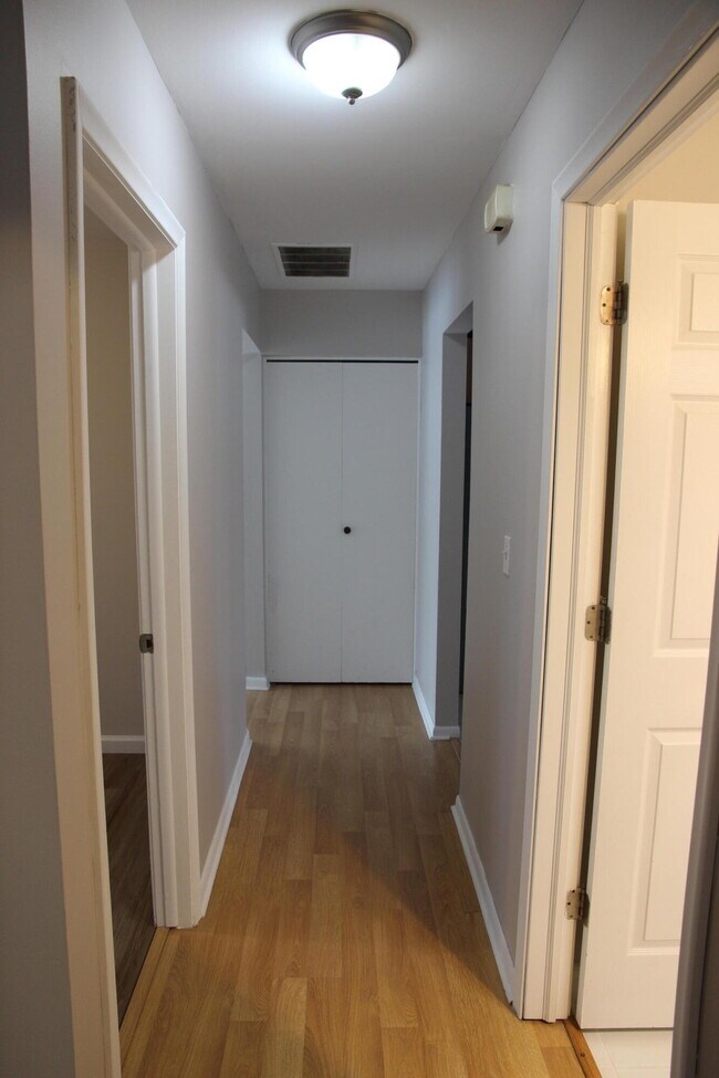 Building Photo - 4259 Packard St