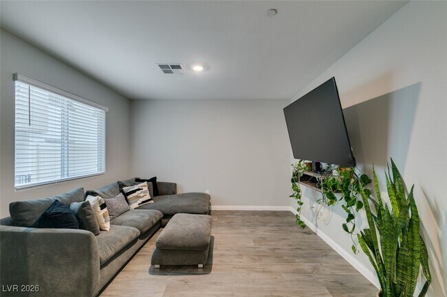 Building Photo - 12349 Golden Wreath Rd