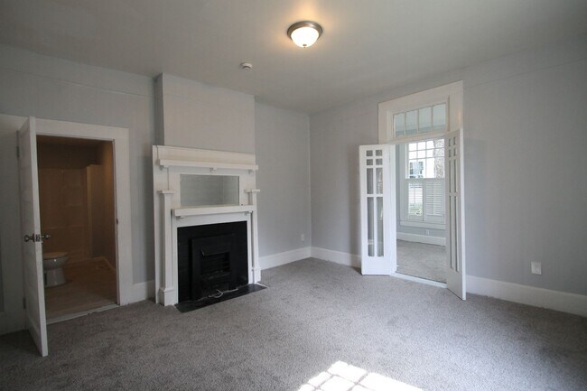 Building Photo - Exclusively Offered by Muse Realty Rentals, LLC