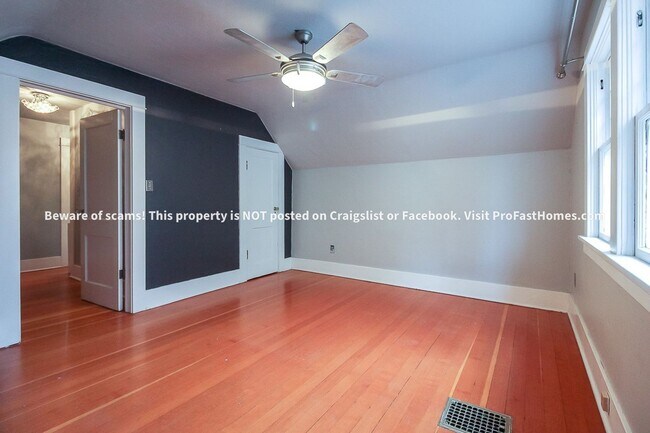 Building Photo - 4626 NE 29th Ave