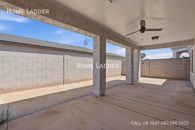 Building Photo - 10452 W Arivaca Dr