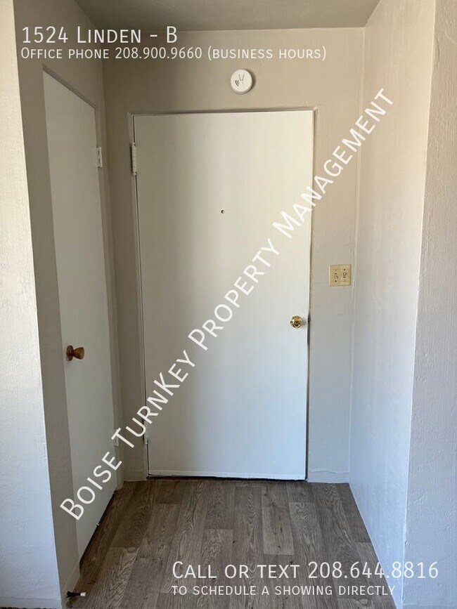 Building Photo - 1524 Linden-B