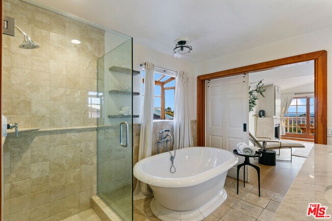 Building Photo - 31819 Cottontail Ln