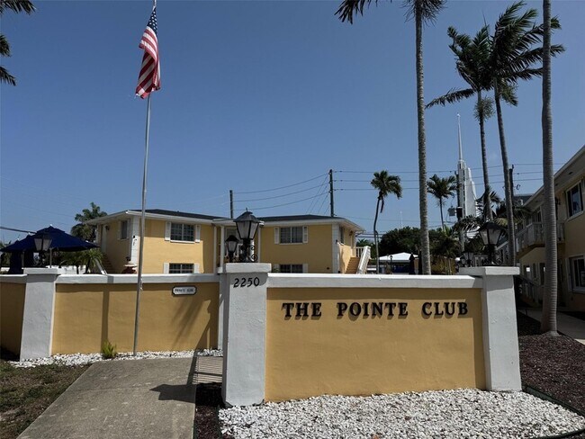 Building Photo - 5700 NE 22nd Way