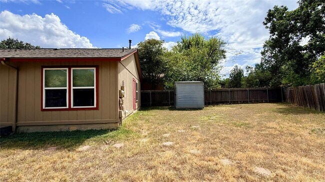 Building Photo - 12708 La Salle Dr
