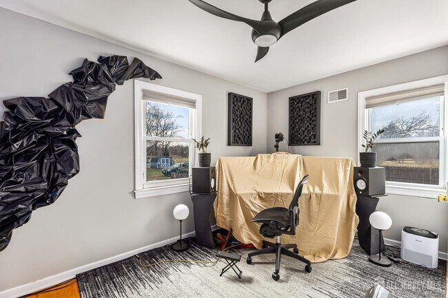 Building Photo - 165 MacArthur Ave