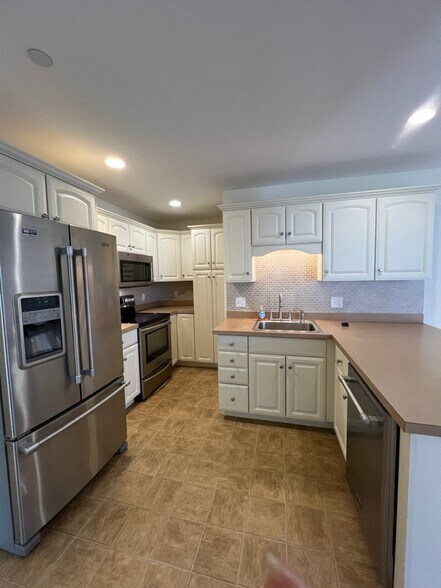 Building Photo - 345 Saco St