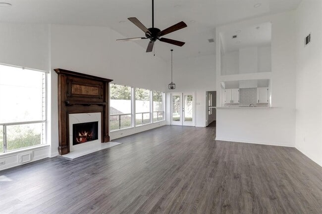 Building Photo - 18326 Autumn Trails Ln