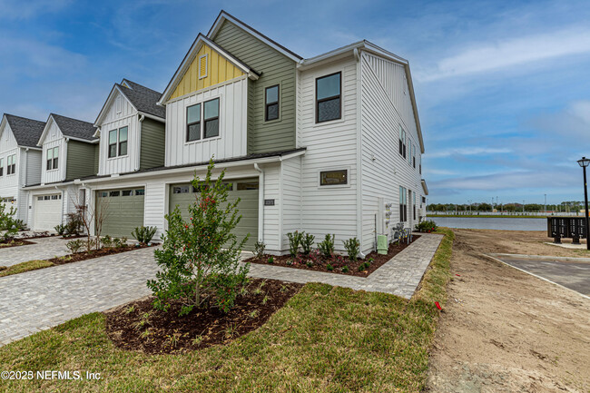 Building Photo - 11371 Newtonian Blvd