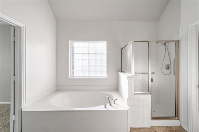 Building Photo - 3200 Heatherbrook Dr