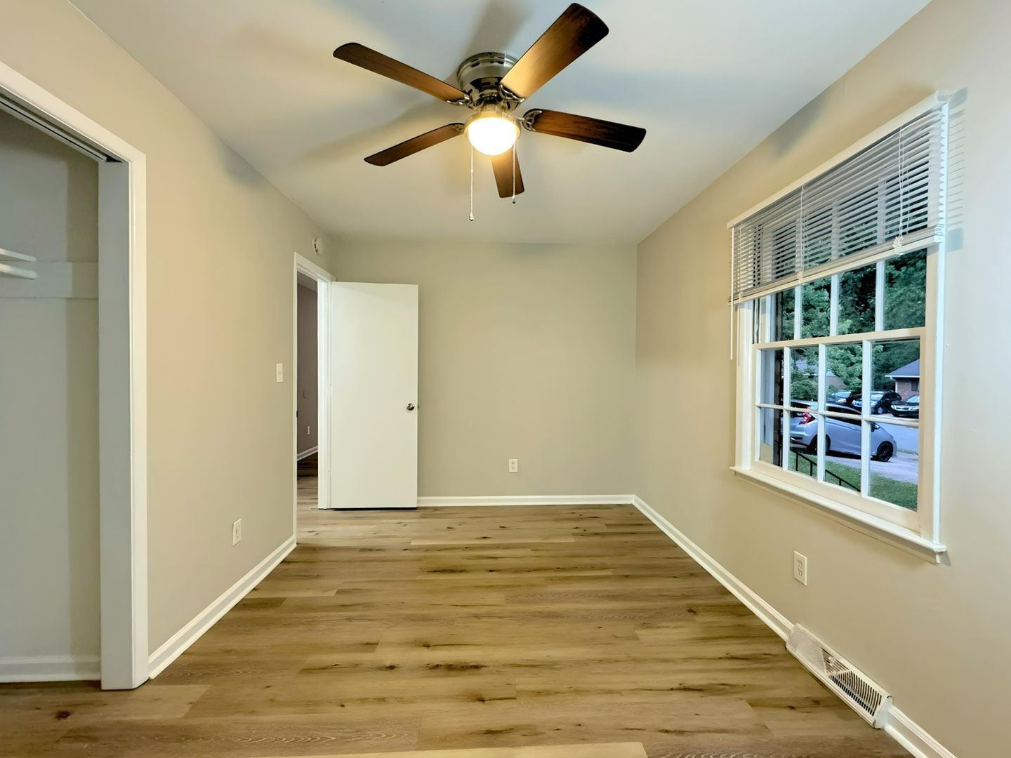 Building Photo - 4626 Highlake Dr