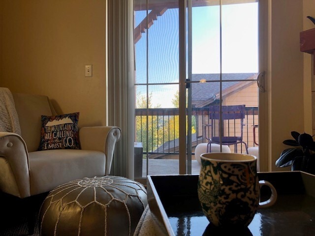 Living Room and Balcony - 5519 Lillehammer Ln