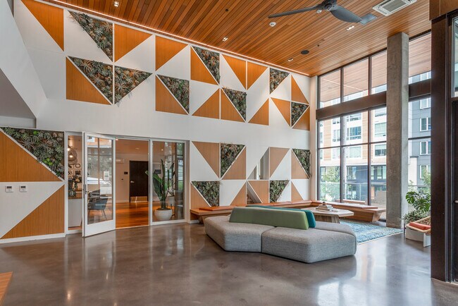 Building Photo - 120 Broadway-SI FL3-ID541