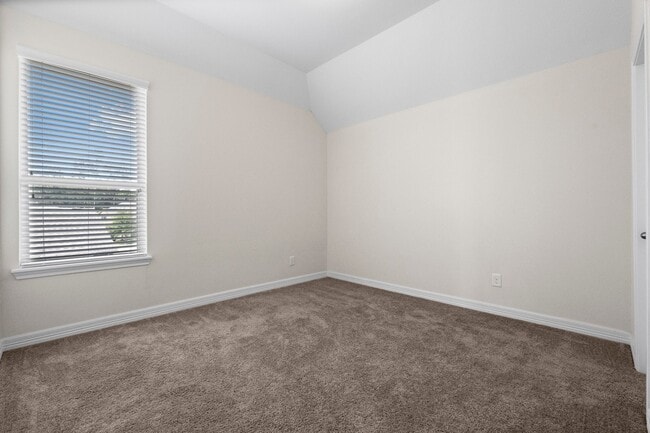 Building Photo - 2665 Granite River Ln