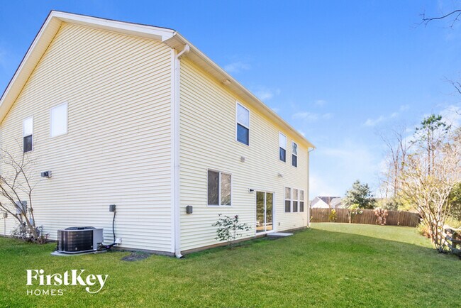 Building Photo - 7006 Meadowsweet Ln