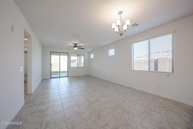 Building Photo - 8722 W Pasadena Ave