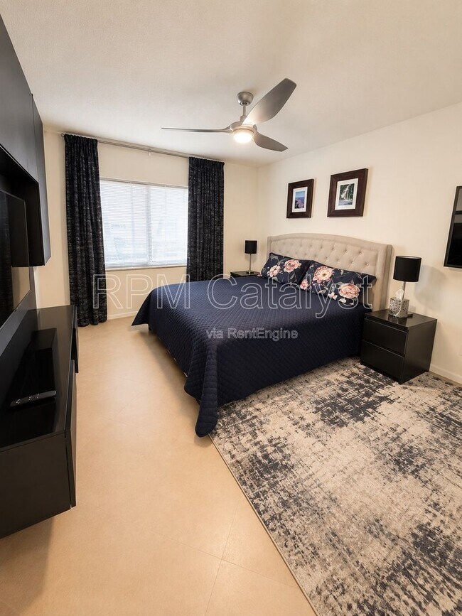Building Photo - 4780 Brittany Dr S