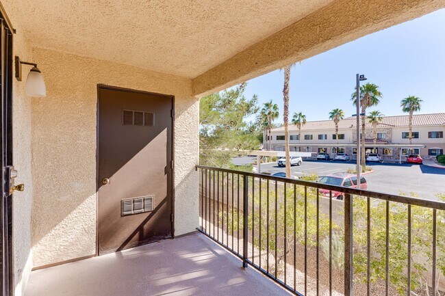 Building Photo - Stylish Remodeled 2-Bedroom Condo with Balcony * Move In Special  *