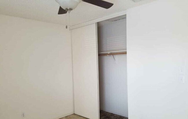 Building Photo - 628 W Euclid Ave